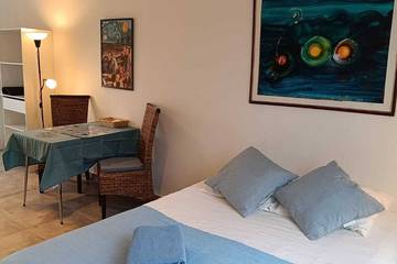 Gîte pour 2 personnes, avec terrasse à Saint-Christol-lès-Alès