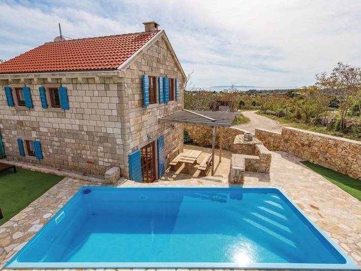 Ferienhaus für 5 Personen, mit Garten und Terrasse sowie Pool, mit Haustier in Novalja - 2