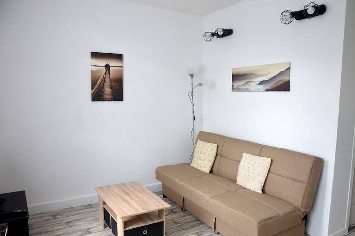 Ganze Wohnung, Studio "Am Wasser" für 3 Personen, am Rande eines authentischen Dorfes in Chambon-sur-Voueize, Aubusson und Umgebung