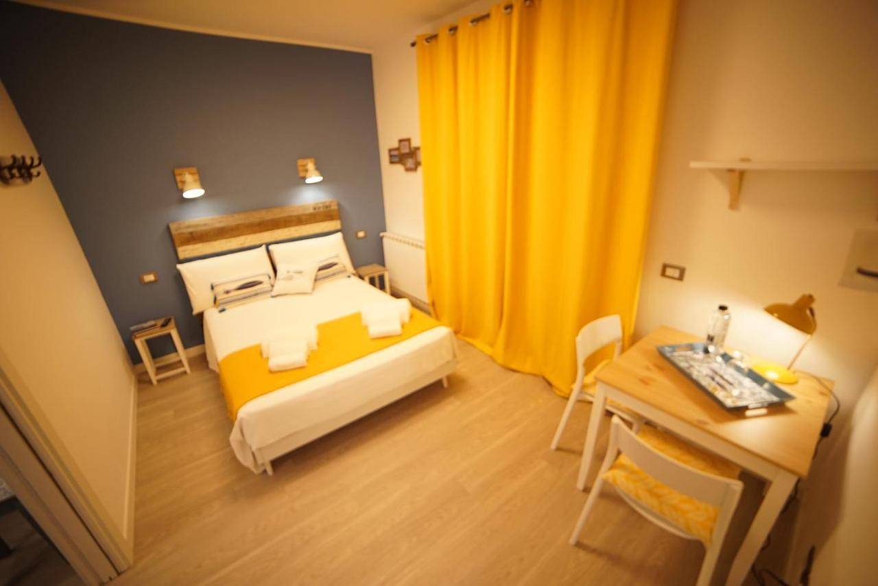 Double Room with Private Bathroom in Ravenne, Province de Ravenne