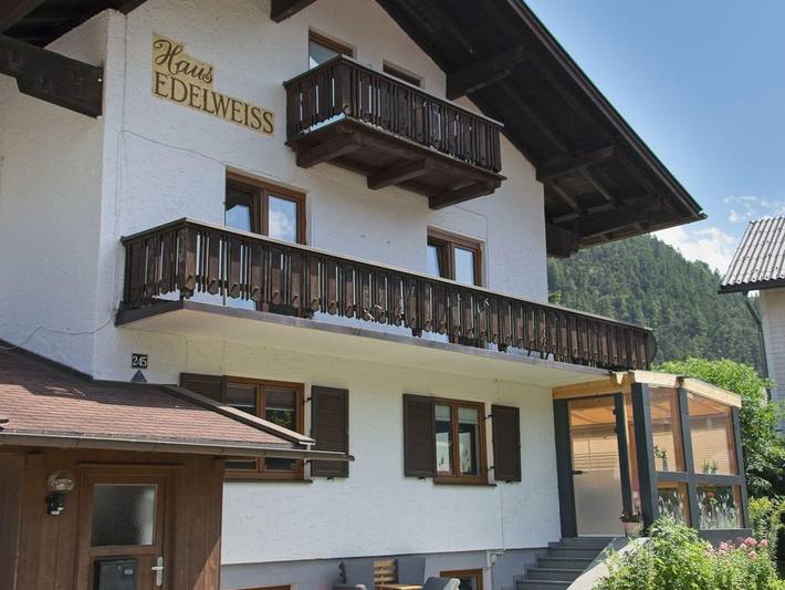Ferienwohnung für 2 Personen, mit Balkon und Terrasse