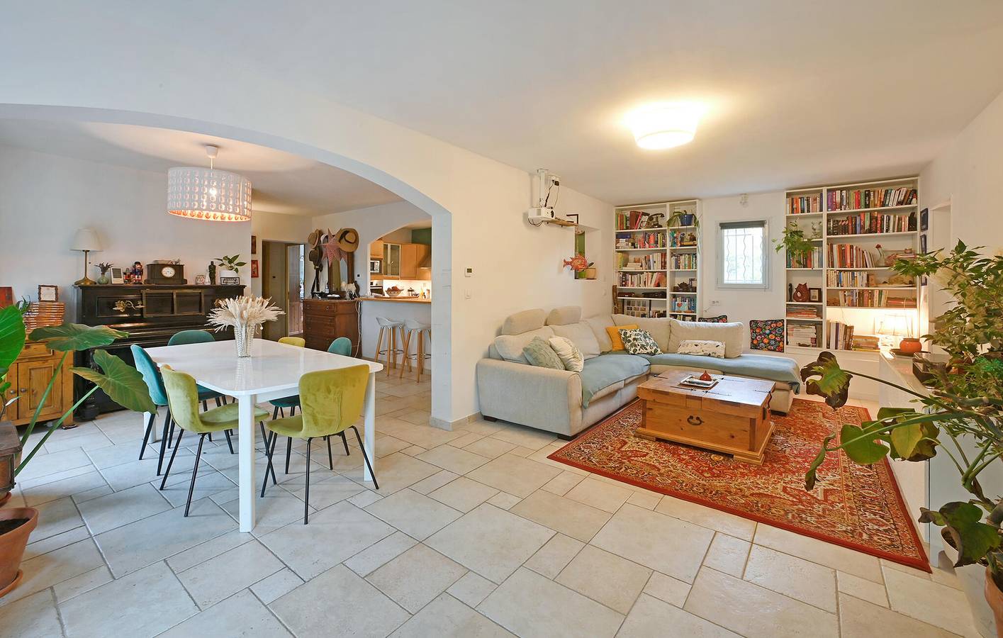 Acogedor apartamento de 110 m2 con piscina y aparcamiento, a 2 km del centro de Rochefort in Rochefort-du-Gard, Region de Nimes
