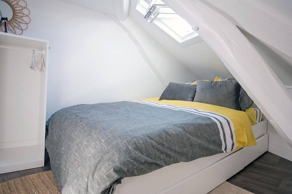 Appartement entier, Le petit Cosy Vincennes 10mn Paris Nation ★ proche Métro1/Rer A ★Netflix-Disney+ in Vincennes, Val-de-Marne