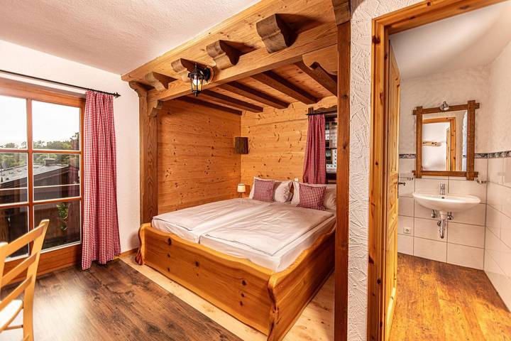Hütte für 2 Personen, mit Balkon und Garten