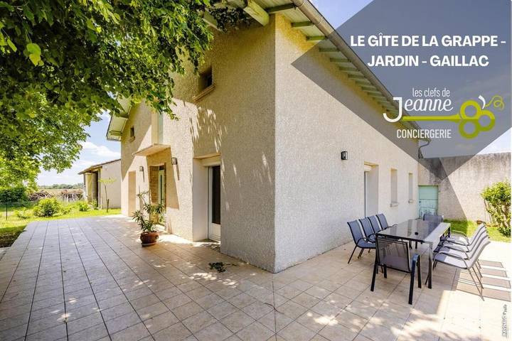 Location de vacances pour 10 personnes, avec Terrasse et Jardin à Gaillac