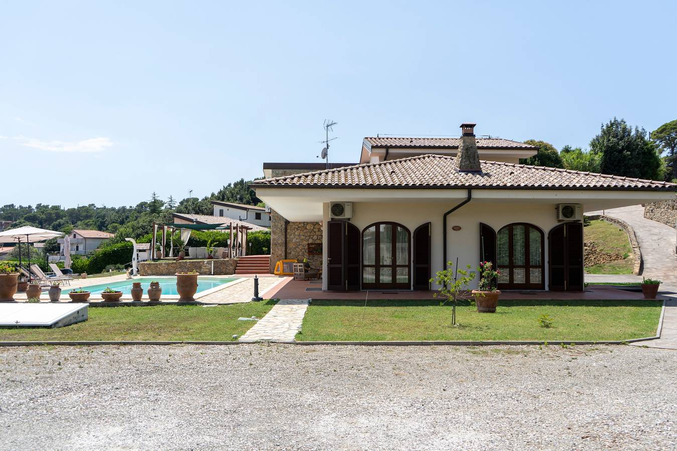 Villa con piscina privada, Wi-Fi y aire acondicionado in Livorno, Costa Etrusca