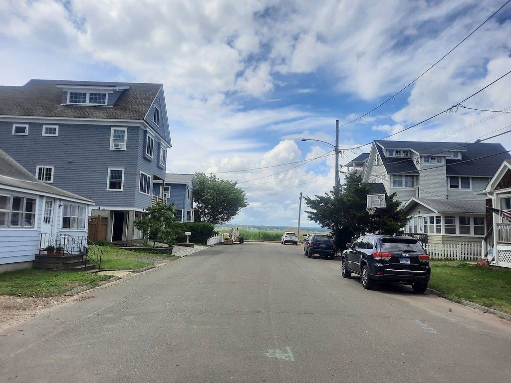 Breathtaking Bungalow-Home Away From Home in Connecticut