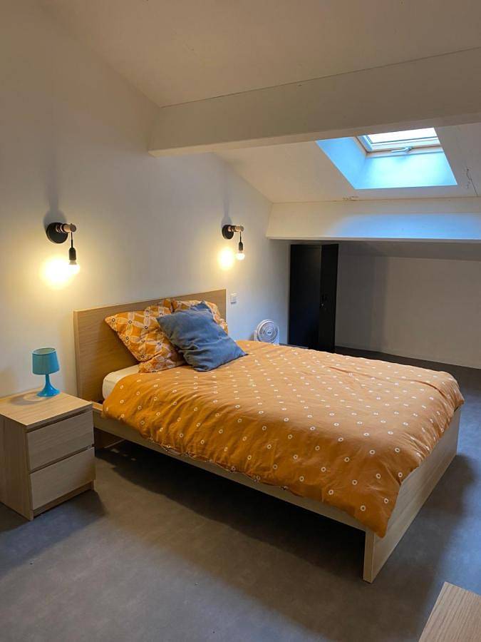 Location de vacances pour 11 personnes, avec terrasse ainsi que vue et piscine à Cublac - 4