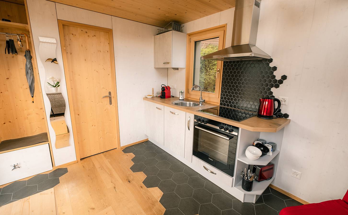 Ganze Ferienwohnung, La Tiny de l'Aigle - Tiny de l'Aigle in Villeret (Bern), Drei-Seen-Land