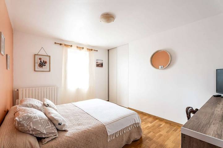 Gîte pour 6 personnes, avec terrasse et jardin à Saugnac-et-Cambran - 3