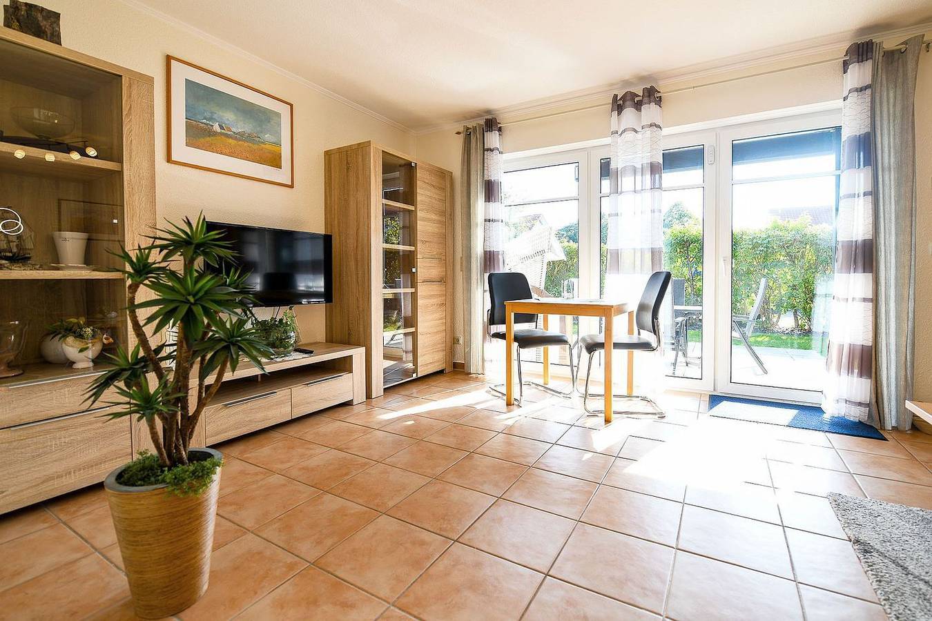 Ganze Wohnung, V15U in Cuxhaven-Sahlenburg – strandnah, mit Terrasse, Wlan & Parkplatz in Sahlenburg, Cuxhaven