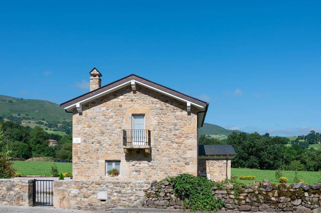Villa Colasa, casa rústica con encanto en Selaya in Selaya, Cordillera Cantábrica