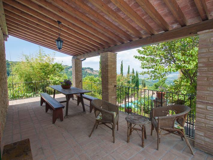 Location de vacances pour 6 personnes, avec terrasse ainsi que vue et jardin à Volterra - 3