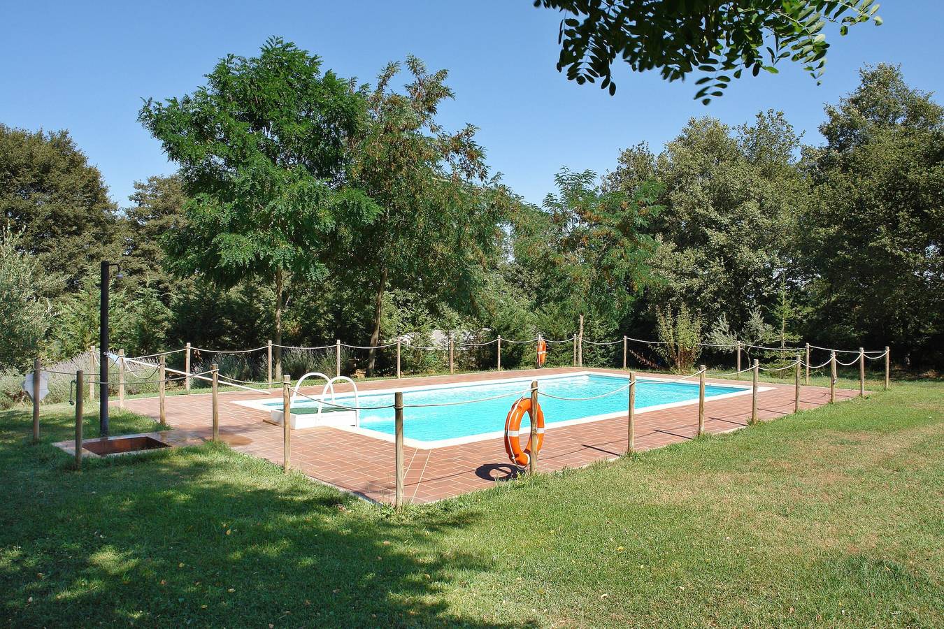 Apartamento entero, Apartamento 'Lo Stagno - La Cerretola' con piscina y jardín compartidos y Wi-Fi in Città della Pieve, Provincia de Perugia