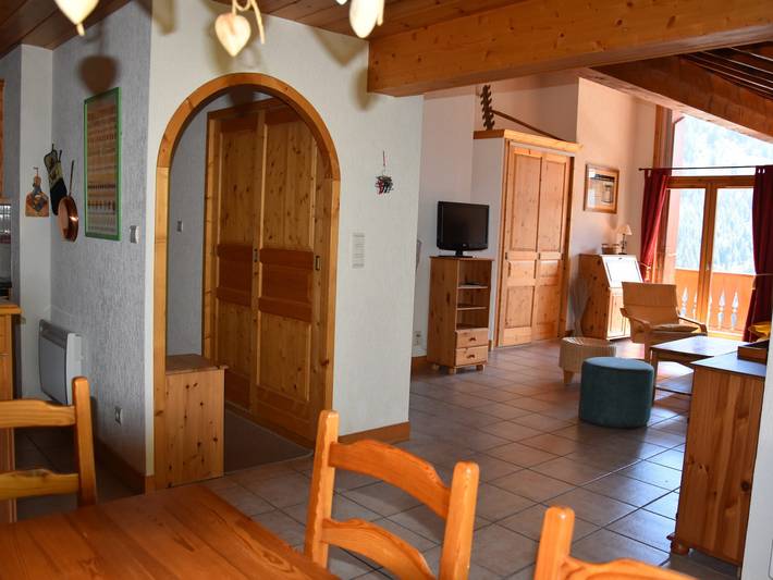 Gîte pour 8 personnes dans Office De Tourisme De Champagny En Vanoise - 2