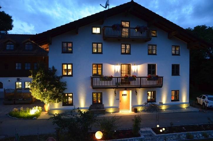 Ferienwohnung für 3 Personen in Chieming - 2