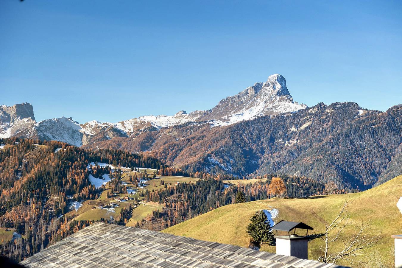 Ganze Wohnung, Apartment 'Rît' mit Bergblick, Gemeinschaftsterrasse und Wlan in Wengen (Italien), Dolomiti Superski