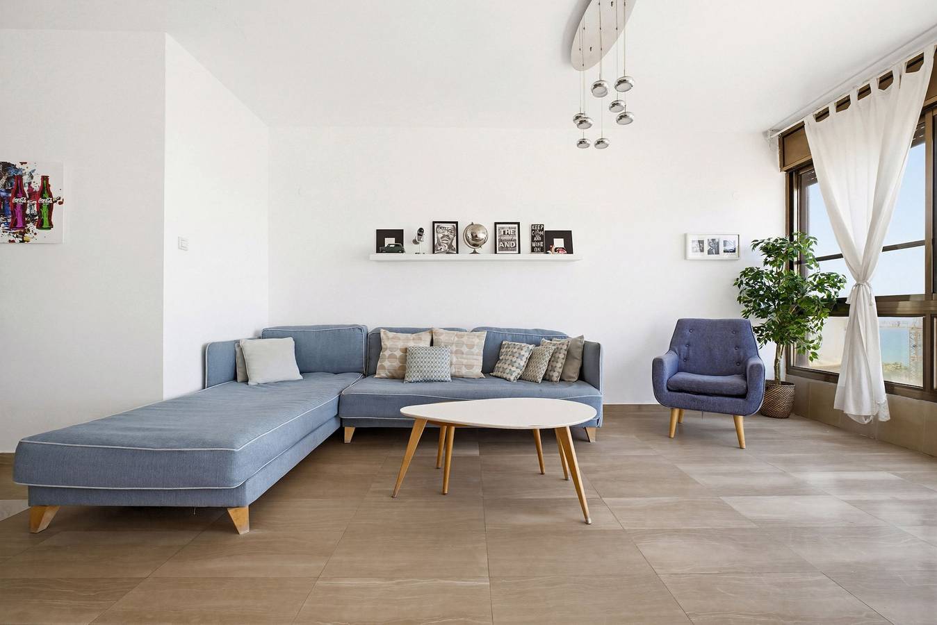 Entire apartment, Miklat Elegant Apt with Balcony & Sea View by Feelhome in Netanya, Center District (Israel)