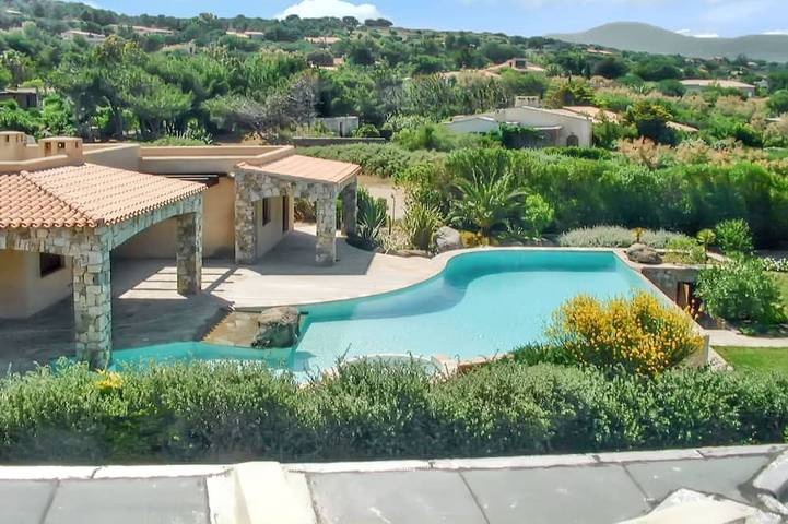 Villa pour 8 personnes, avec jardin et jacuzzi, animaux acceptés