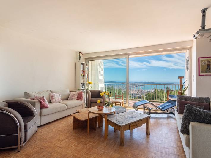 Ferienhaus für 6 Personen, mit Balkon und Terrasse sowie Garten