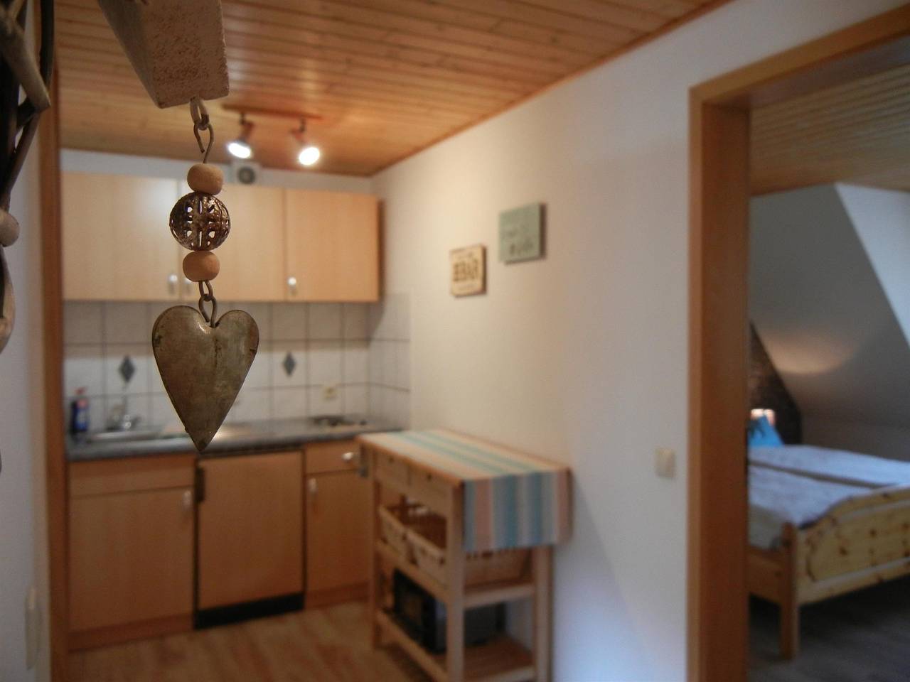Ganze Ferienwohnung, Kerner- Vierbettzimmer mit 2 Schlafräumen in Niederfell, Osteifel