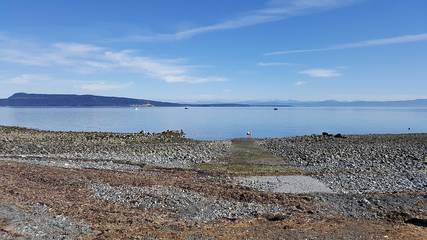 Log Cabin for 4 People in Vancouver Island, British Columbia, Photo 2