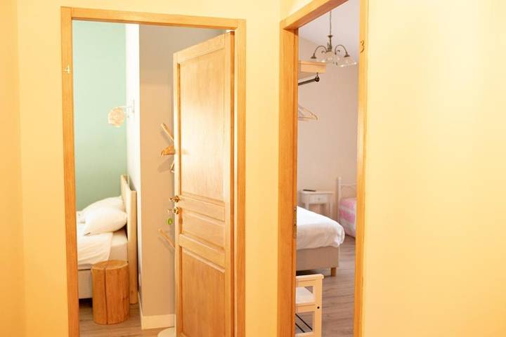 Location de vacances pour 2 personnes, avec jardin ainsi que vue et piscine dans La Magdelaine-sur-Tarn - 2