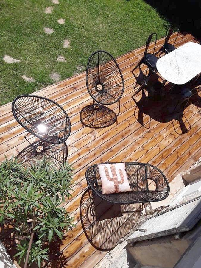 Location de vacances pour 7 personnes, avec Balcon et Terrasse ainsi que Jardin et Vue à Lancié
