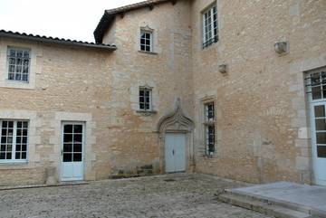 Gîte for 2 Guests in Ayron, Nouvelle-Aquitaine, Picture 3