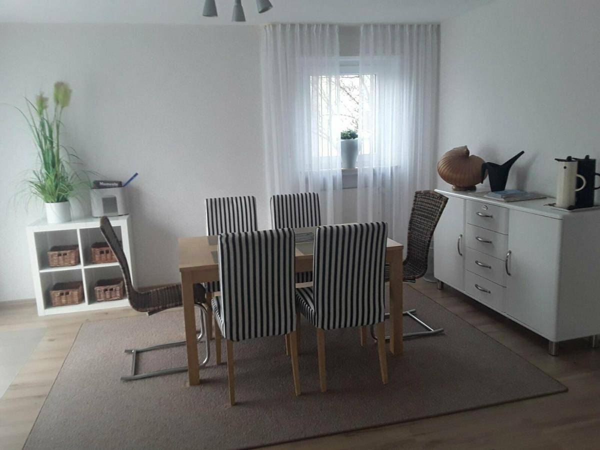 Ganze Wohnung, Freundliche Ferienwohnung mit großer Terasse in Aichstetten, Region Bodensee-Oberschwaben