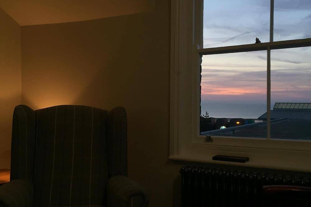 Entire apartment, Two Bedroom Apartment - The Seaview Snug in Whitstable, Kent