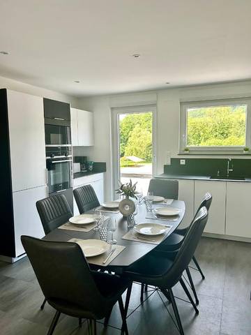 Gîte pour 5 personnes, avec terrasse et vue à Lembach