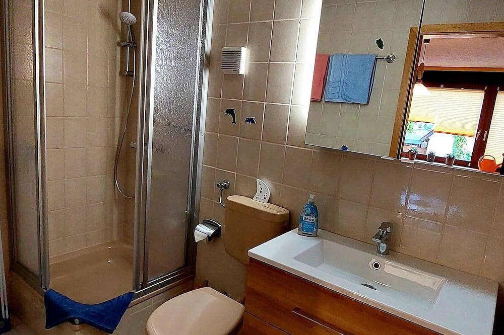 Ganze Wohnung, Fewo bis 3 P. in Bad Schandau ab 52 €/Nacht inkl. Endreinigung, Parkplatz, Wlan in Krippen, Bad Schandau