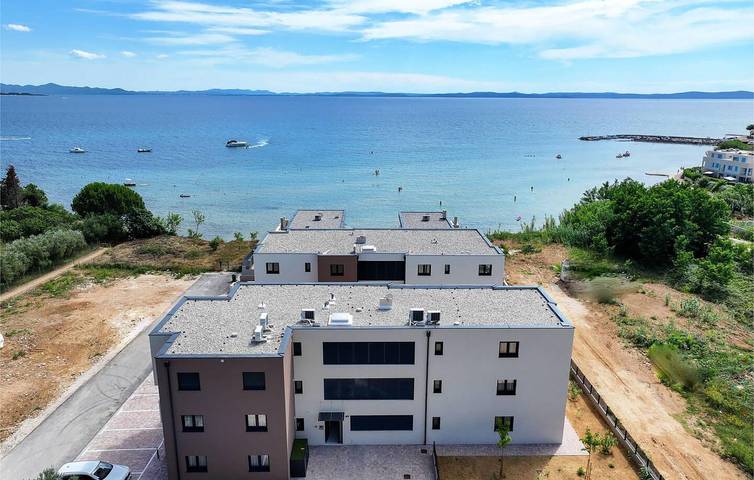 Ferienwohnung für 2 Personen, mit Terrasse und Garten in Privlaka - 4