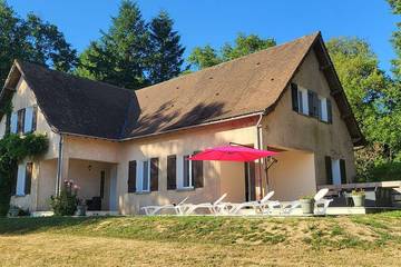 Location de vacances pour 12 personnes, animaux acceptés à Saint-Mathieu