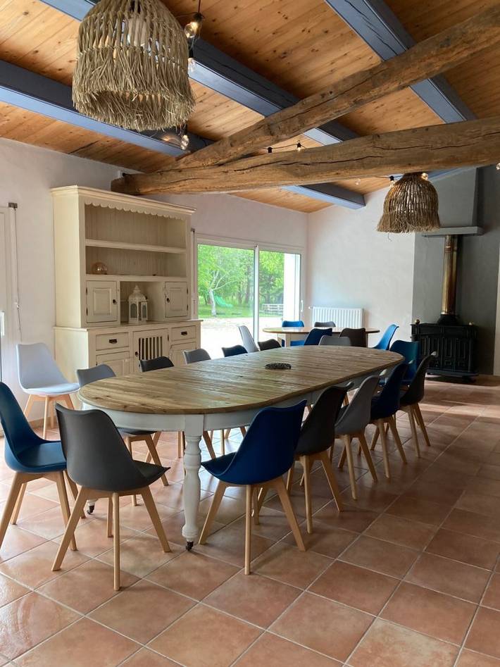 Gîte pour 22 personnes, avec piscine ainsi que terrasse et jardin, animaux acceptés à La Garnache - 3
