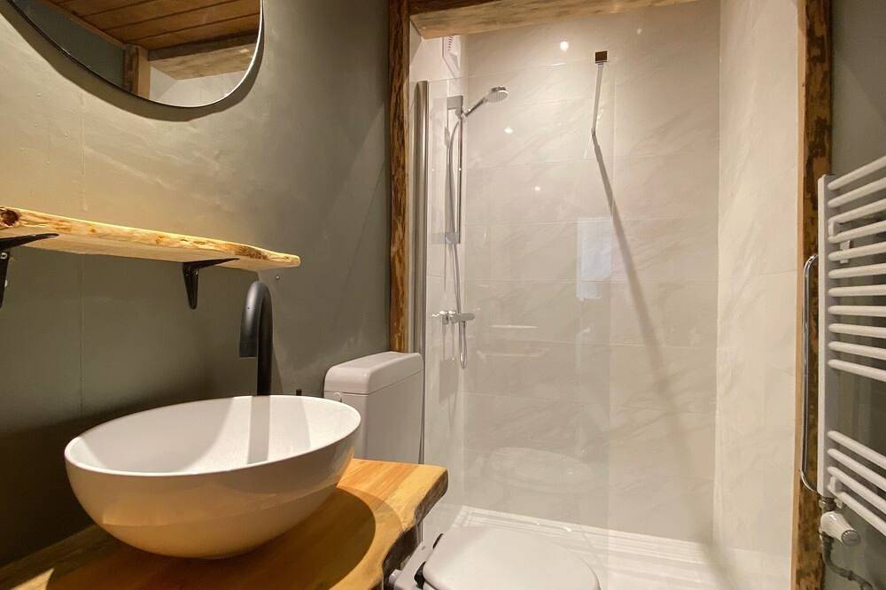 Ganze Wohnung, Chalet style apartment | bergblick und modern eingerichtet | Privatterrassen in Hohe Tauern, Mallnitz