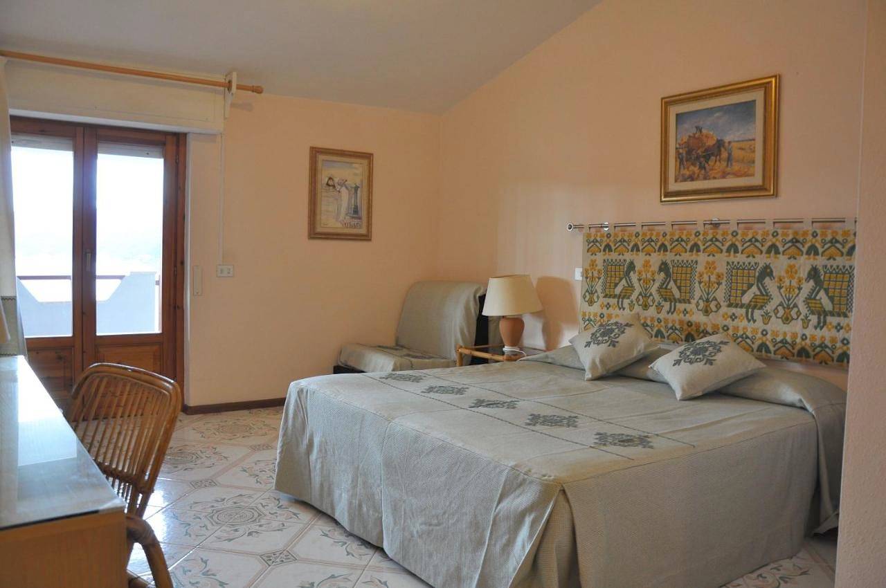 Hotel L'Oasi in Spiaggia Centrale (Dorgali), Dorgali