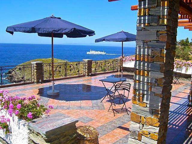 Maison d’hôte pour 3 personnes, avec terrasse dans Kea
