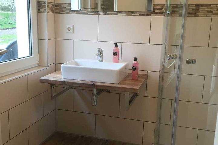 Camping für 4 Personen, mit Garten und Terrasse in Mecklenburgische Seenplatte - 3