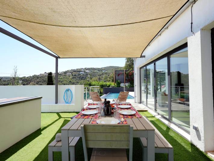 Villa moderne avec piscine à débordement et vue mer in Mas Ambros, Calonge