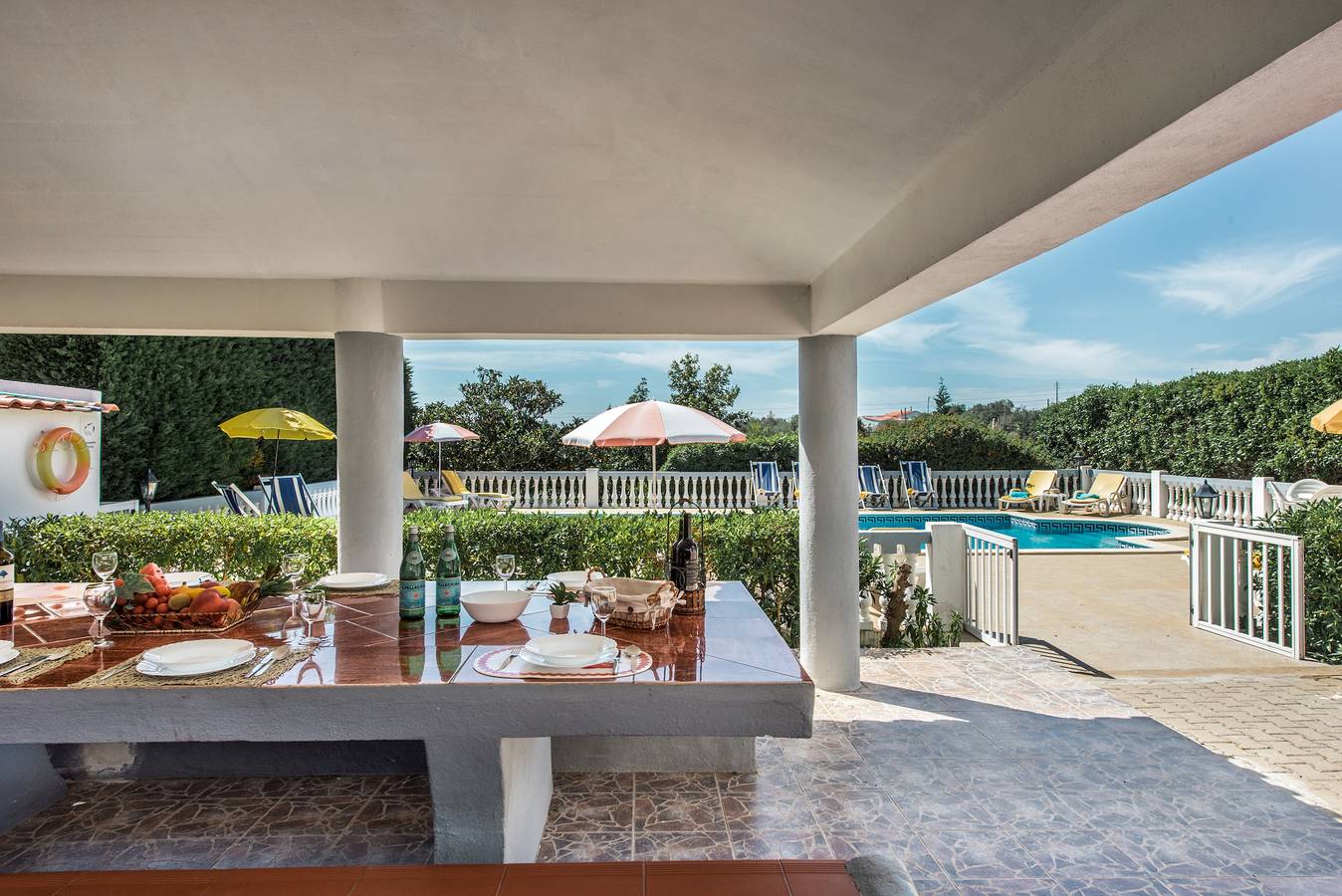 5Br w Private Pool & Snooker Table in Armação de Pera, Faro District