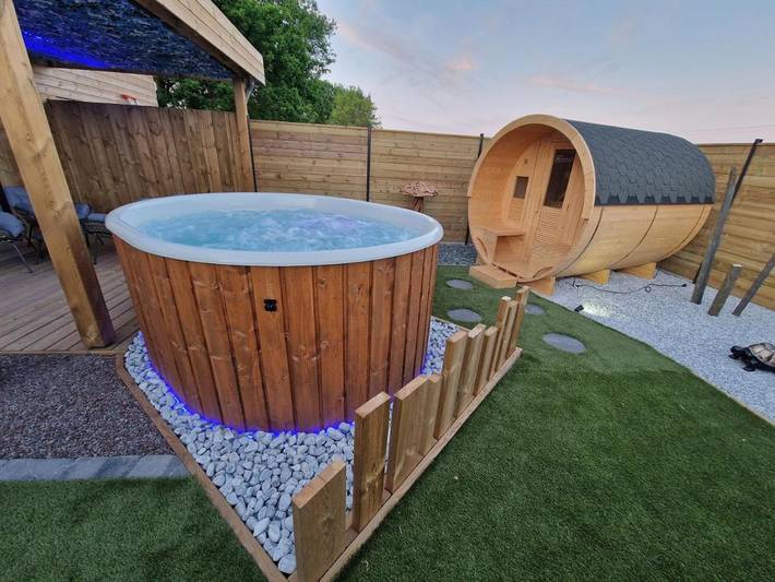 Location de vacances pour 6 personnes, avec sauna ainsi que terrasse et jacuzzi à Sailly-sur-la-Lys - 3