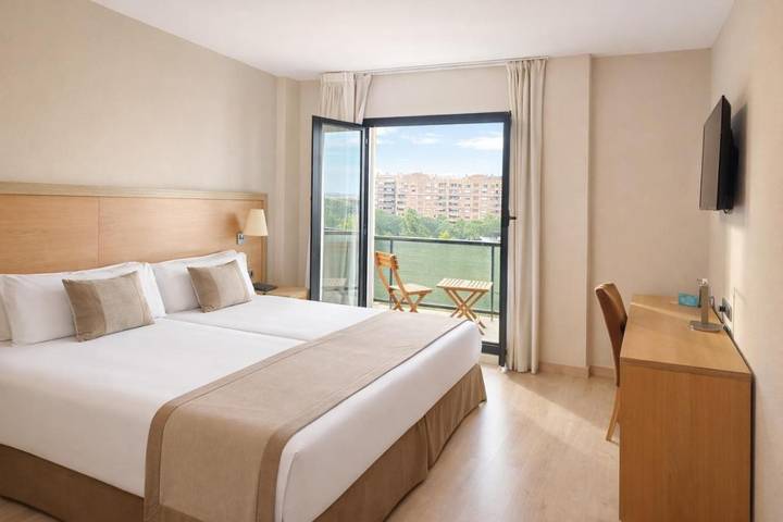 Hôtel pour 2 personnes, avec jacuzzi et balcon