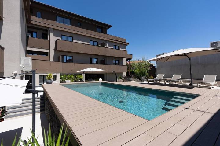 Apartahotel para 2 personas, con piscina y jardín además de jacuzzi y sauna en Sicilia