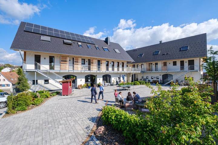 Ferienwohnung für 4 Personen, mit Terrasse und Pool sowie Sauna und Ausblick in Emmendingen
