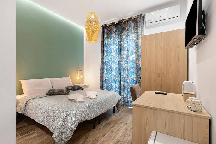 Værelse for 2 personer, med balkon, husdyr tilladt i Palermo