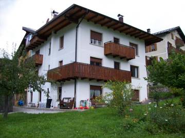 Gîte pour 2 personnes, avec vue et balcon ainsi que vue sur le lac et jardin à Auronzo di Cadore