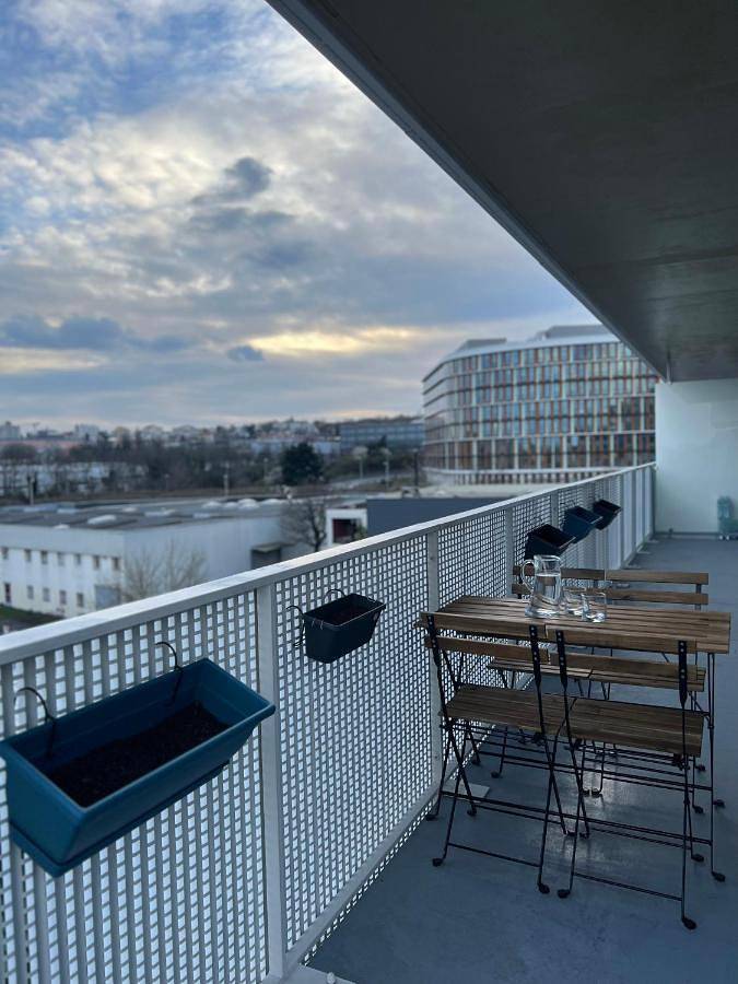 Appartement entier, One-Bedroom Apartment in Fontenay-sous-Bois, Val-de-Marne