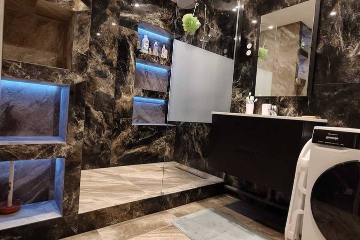 Appartement entier, Appartement Yara de luxe avec ascenseur première étage proche de la gare in Montargis, Région de Montargis